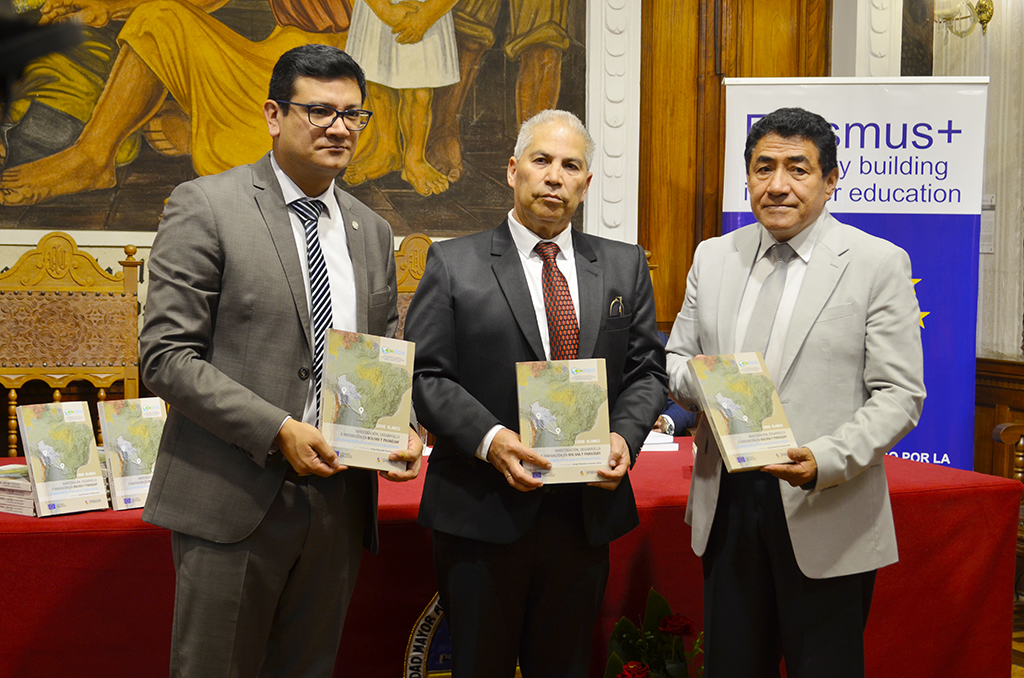Proyecto internacional INNOVA, coordinado por la Universidad, presentó el libro sobre investigación e innovación en Bolivia y Paraguay