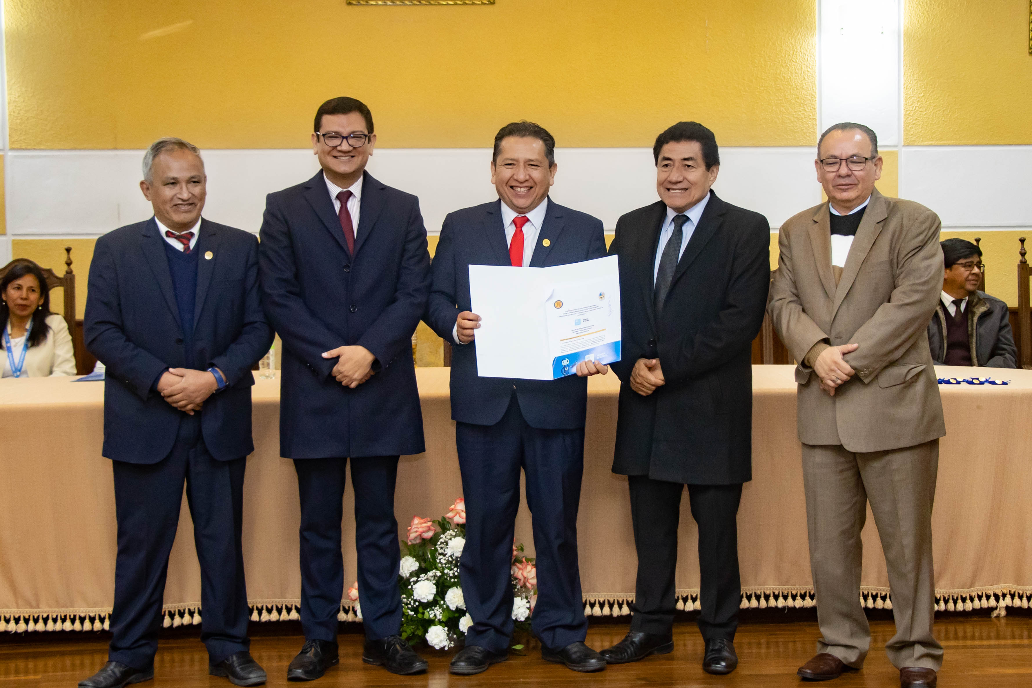 La carrera de Ingeniería de Sistemas fue acreditada con un puntaje de 80.35